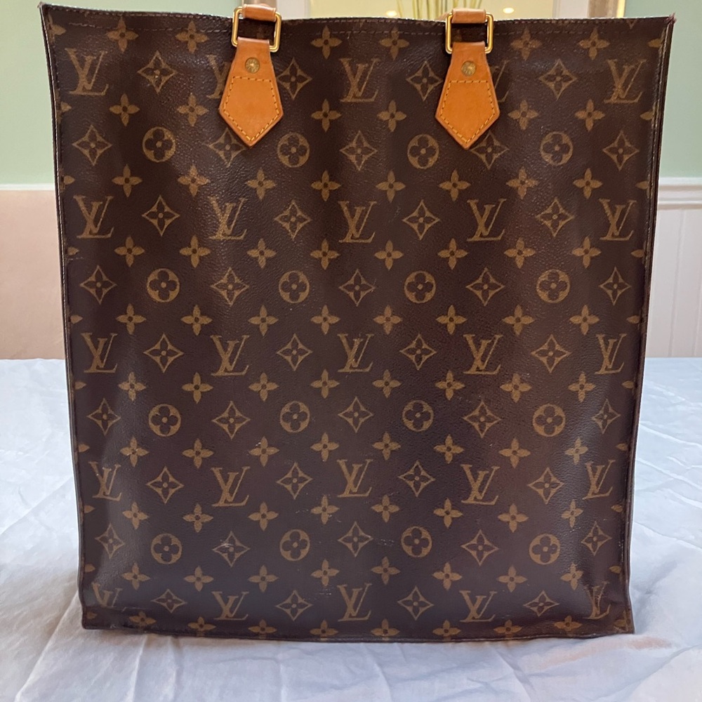 Louis Vuitton Monogram Canvas Tote with Tan Leather Handles - Picture 4 of 14